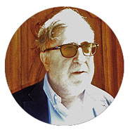 Ernesto Ur&iacute;a