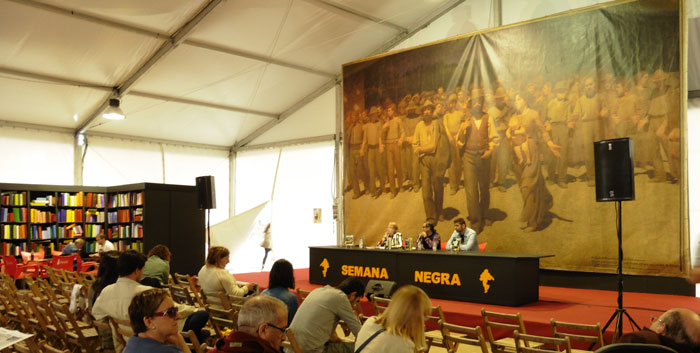 Daniel Pérez Morales durante su intervención en la Semana Negra de Gijon 2016